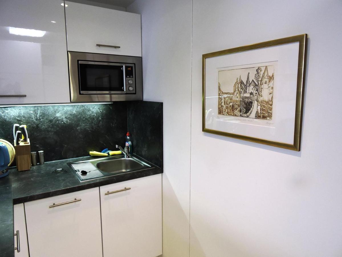 101 Athen, Studio Apartment, 38M2 1-4 Pers Klagenfurt am Woerthersee Dış mekan fotoğraf