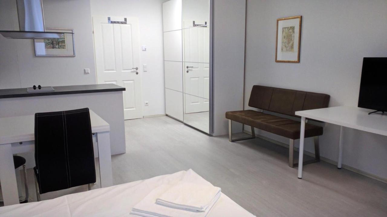 101 Athen, Studio Apartment, 38M2 1-4 Pers Klagenfurt am Woerthersee Dış mekan fotoğraf